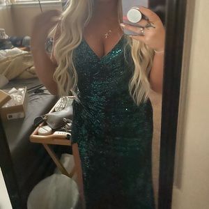 Prom dress or cocktail dress, emerald green sequin